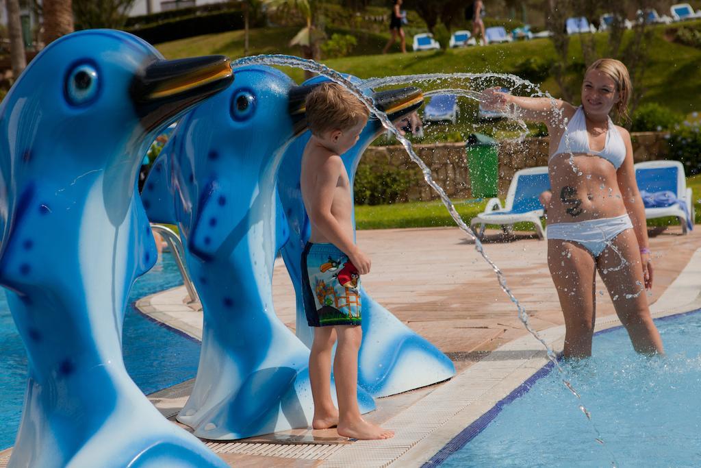 Tui Suneo Kenzi Europa Agadir Ngoại thất bức ảnh Children playing at the water park